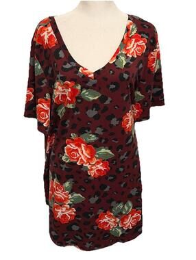NWT LuLaRoe Iris V-Neck SS Red Rose &  Black & Gray Cheetah Print Top L (14-16)